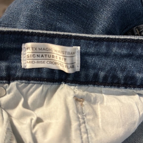 Lane Bryant Size 18 Flex Magic Waistband Signature Fit Midrise Cropped Flare - Picture 5 of 6